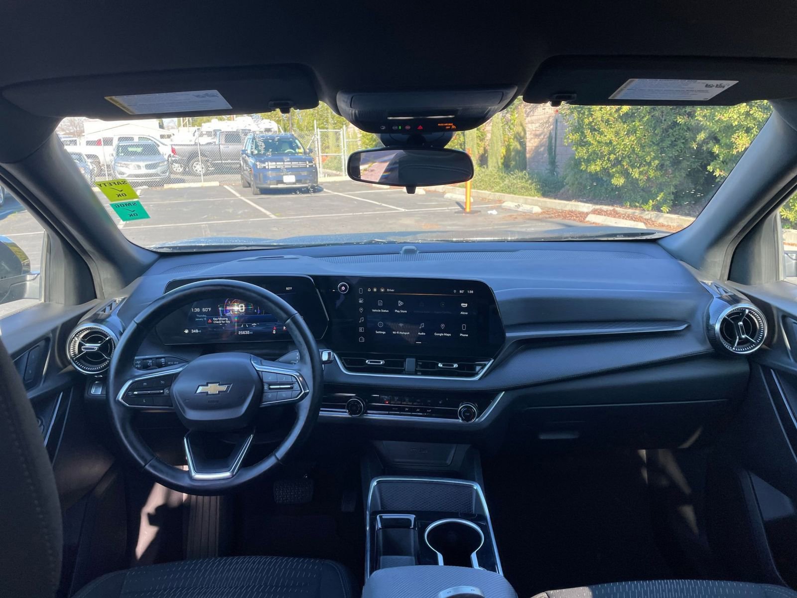 Used 2025 Chevrolet Equinox LT image 32