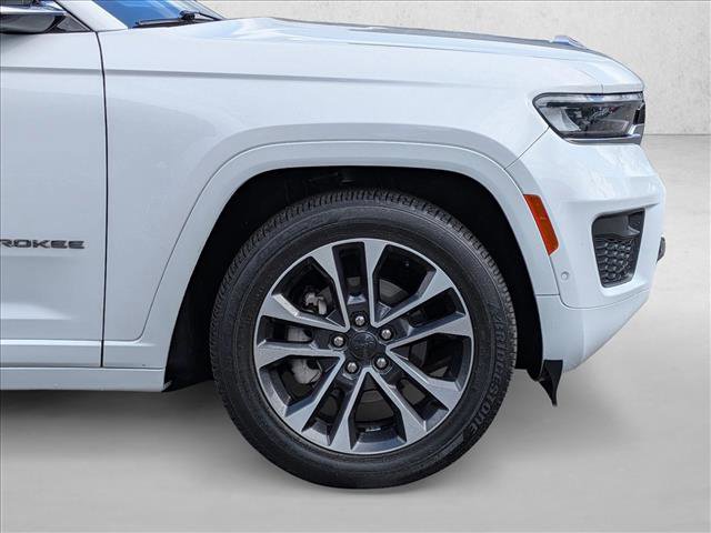 Used 2023 Jeep Grand Cherokee Overland w/ Adv Protech Group III image 26