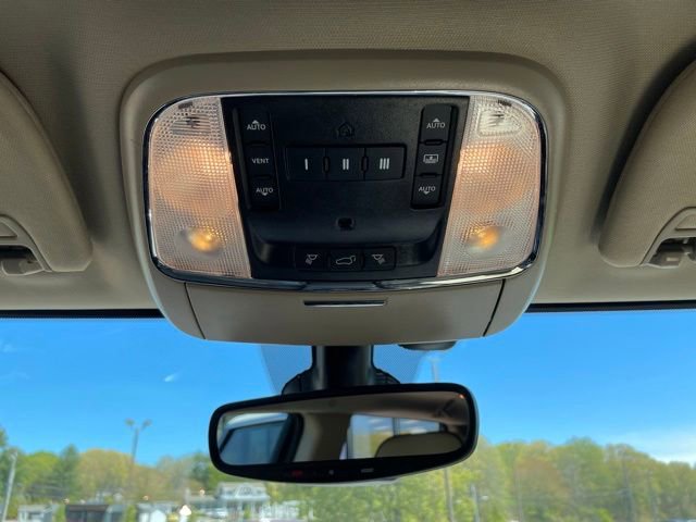 Used 2021 Jeep Grand Cherokee Overland AWD/4WD image 23