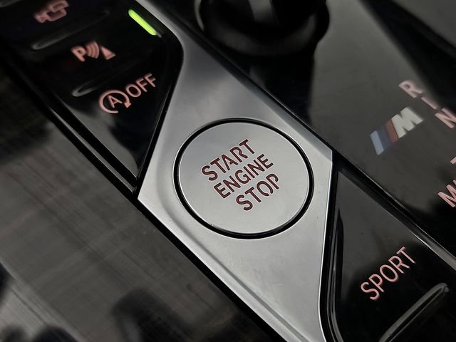 Used 2021 BMW X5 M50i w/ Premium Package image 25