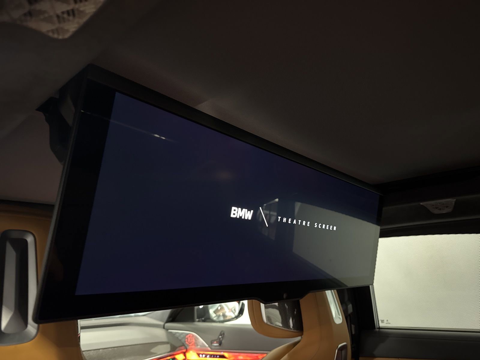 Used 2025 BMW i7 xDrive60 image 42