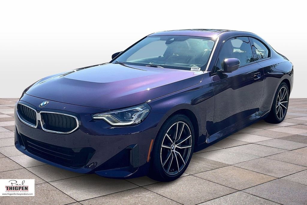 Used 2024 BMW 230i Coupe w/ Premium Package image 11