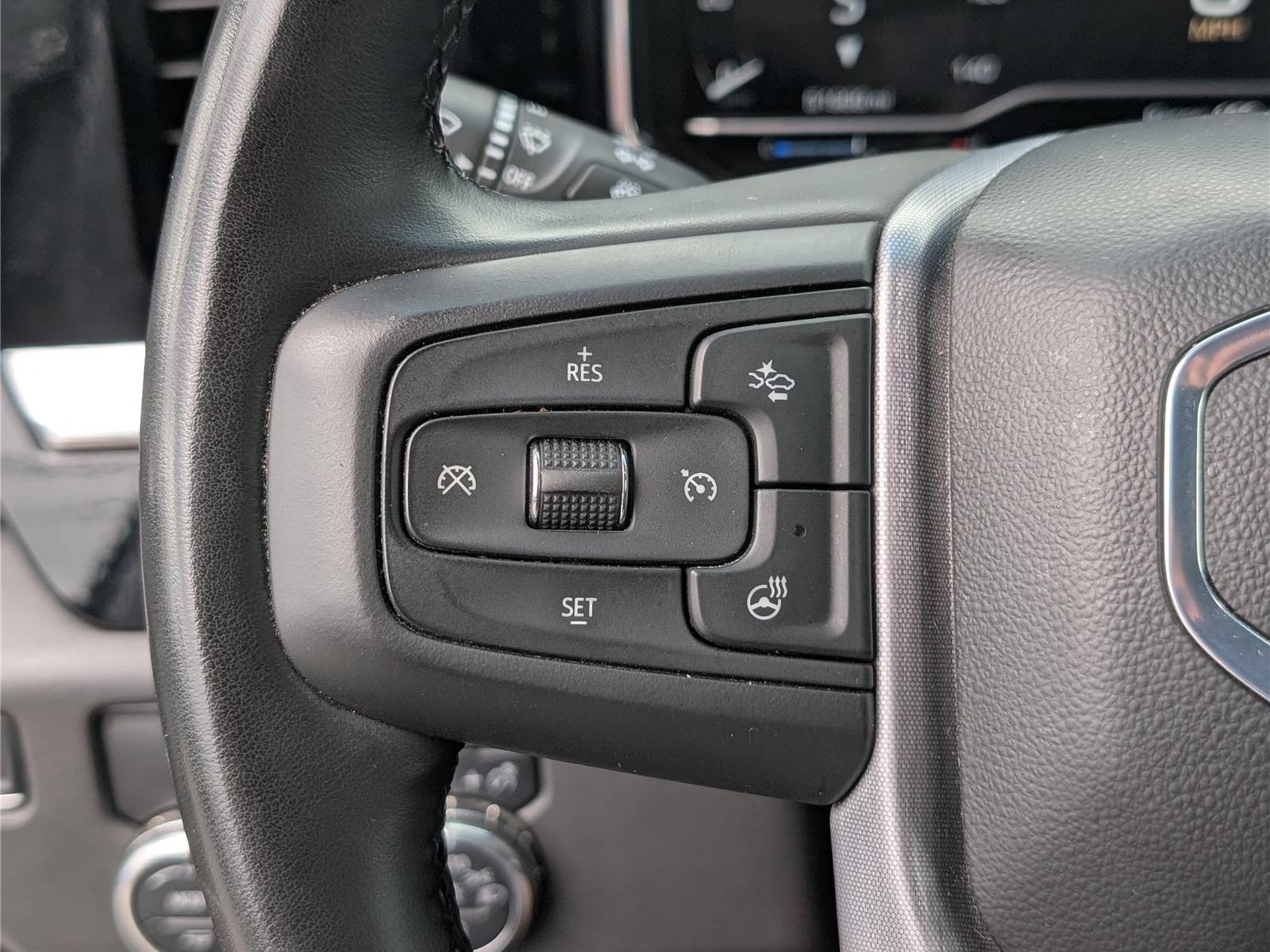 Used 2025 GMC Sierra 1500 SLT RWD image 22