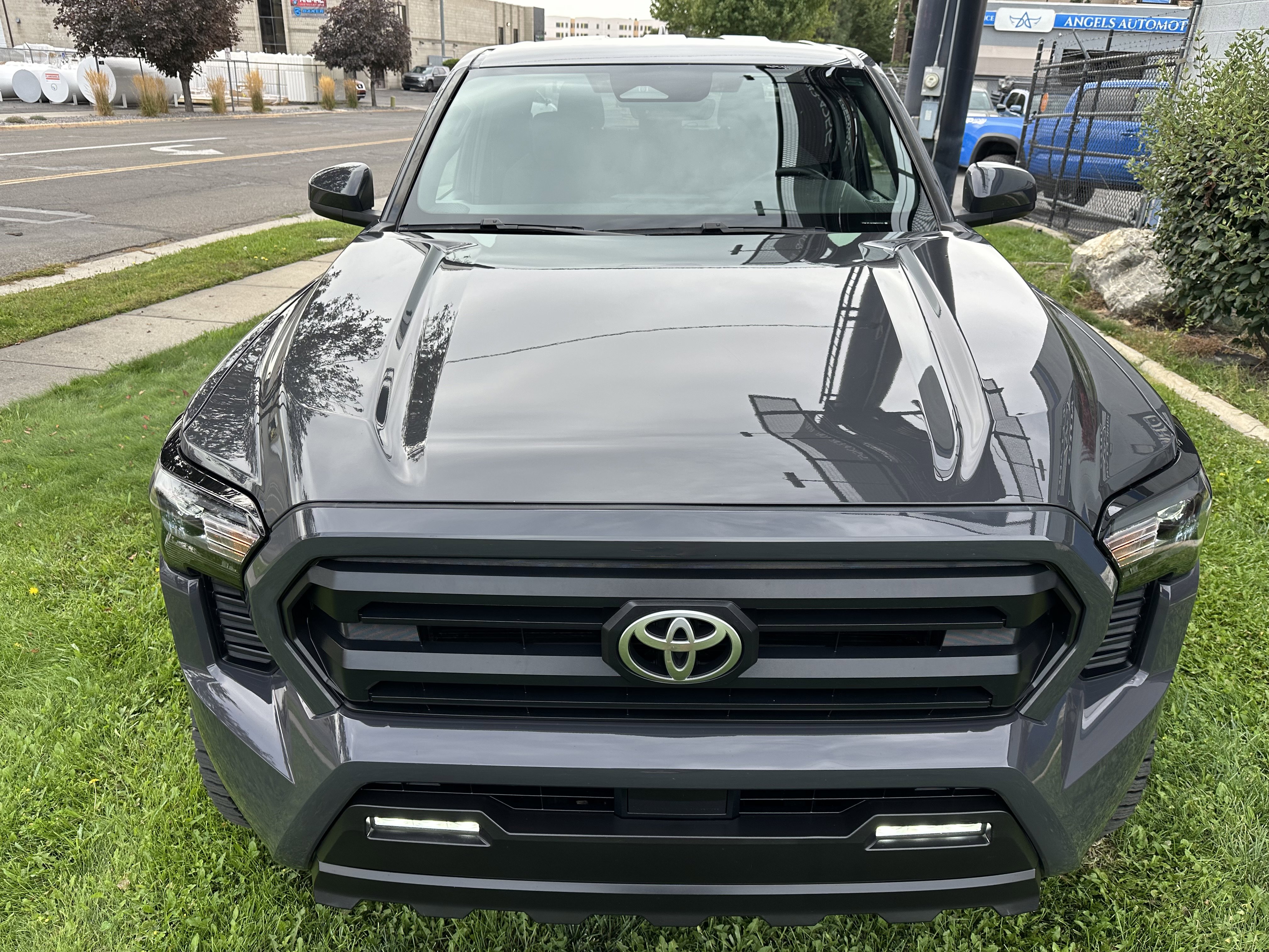 Used 2024 Toyota Tacoma SR5 image 12