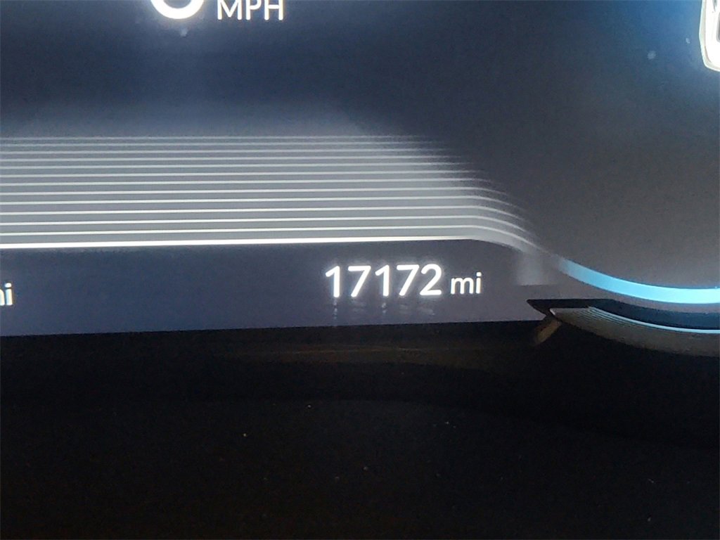 Used 2023 Genesis G70 2.0T w/ Sport Prestige Package image 16