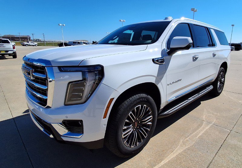 New 2026 GMC Yukon XL Elevation image 4