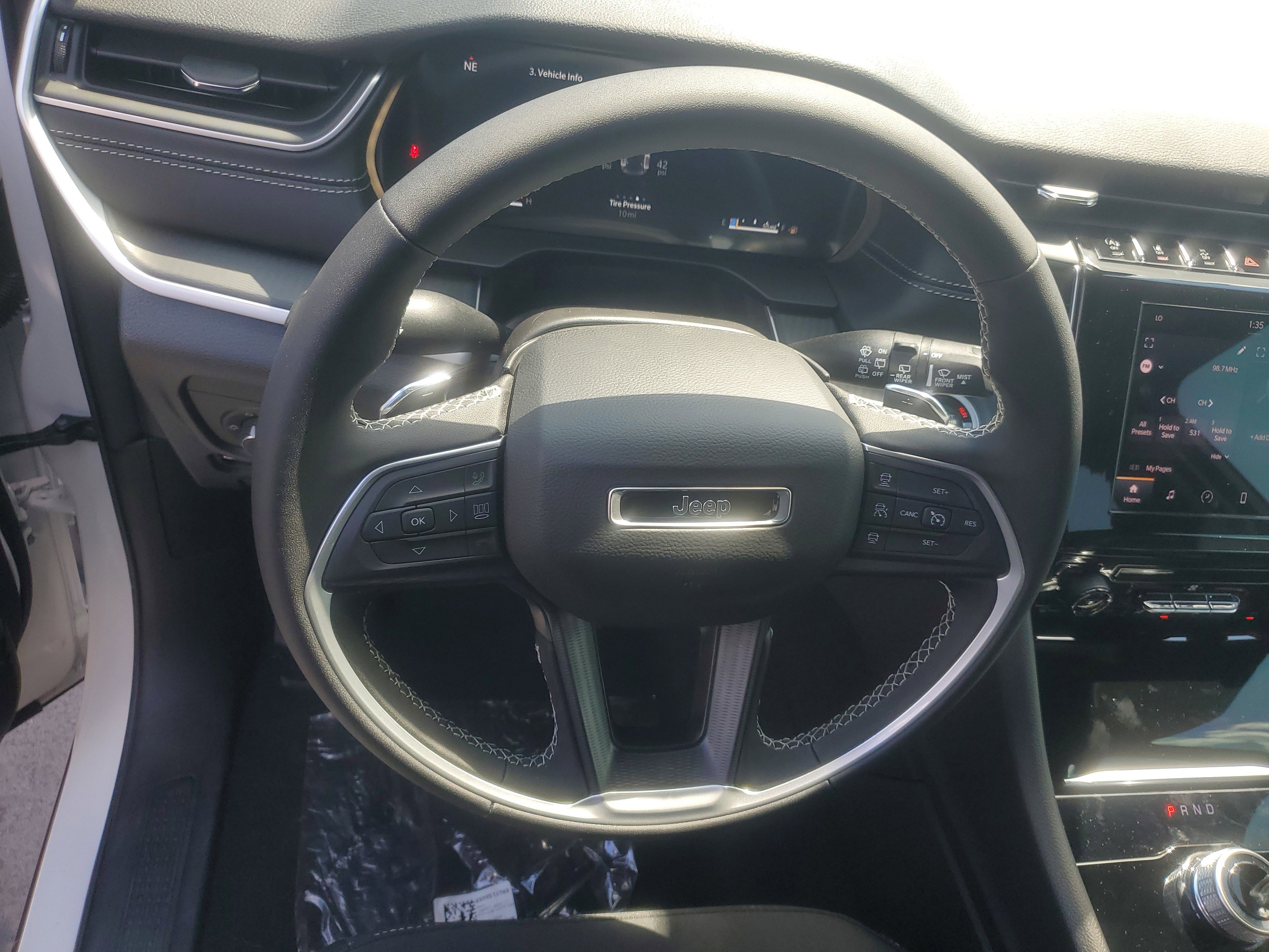 New 2026 Jeep Grand Cherokee Laredo RWD image 11
