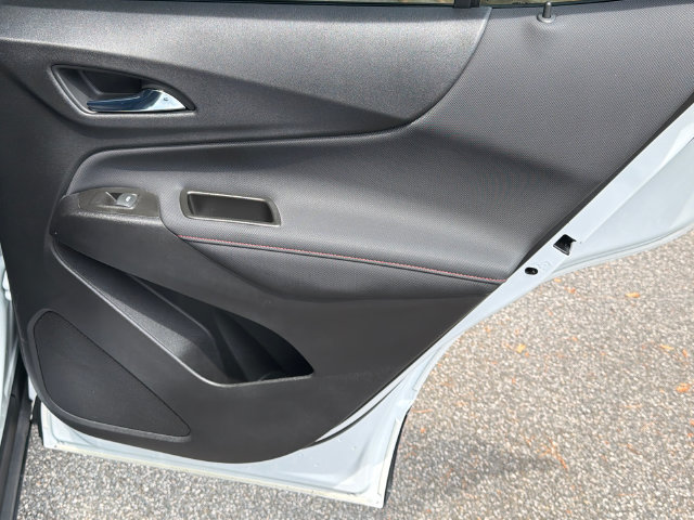 Used 2022 Chevrolet Equinox RS w/ RS Leather Package FWD image 18
