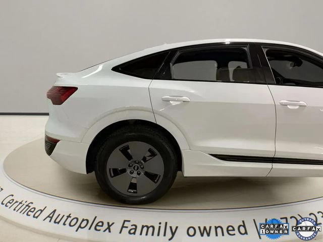 Used 2024 Audi Q8 e-tron Premium AWD/4WD image 9