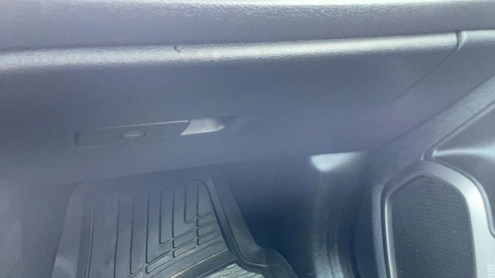 Used 2022 Jeep Renegade Latitude AWD/4WD image 22