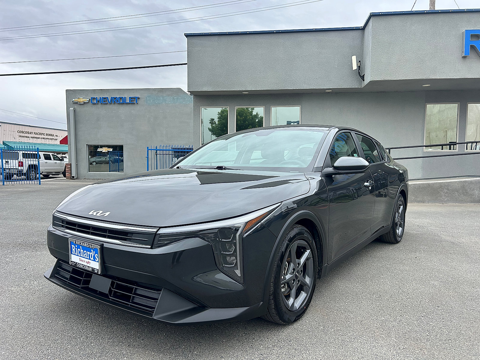 Used 2025 Kia K4 FWD image 7