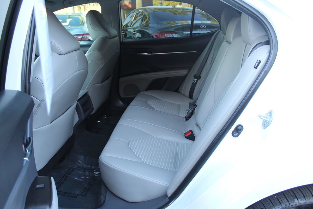 Used 2022 Toyota Camry SE w/ Convenience Package FWD image 23