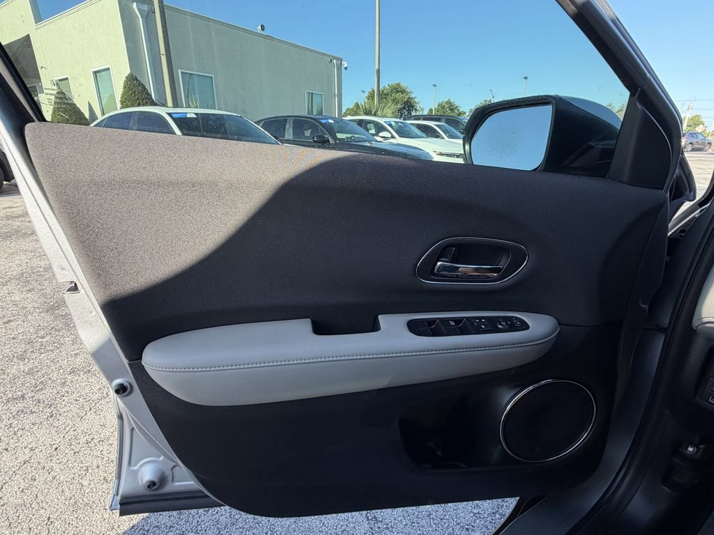 Used 2022 Honda HR-V EX image 21