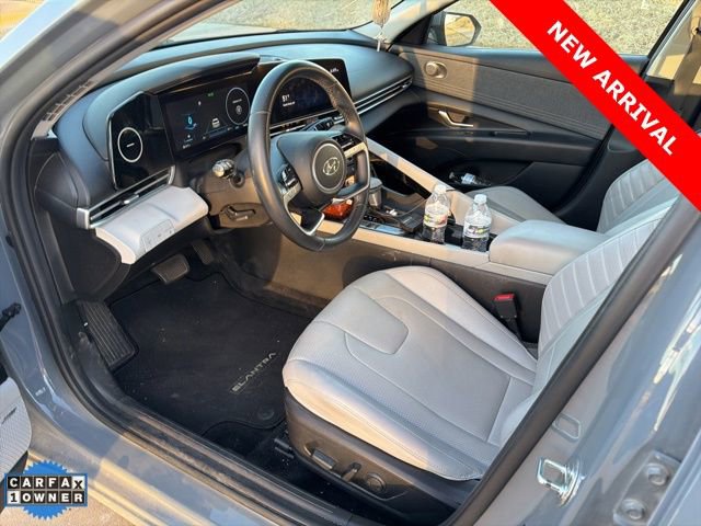 Used 2021 Hyundai Elantra Limited image 15
