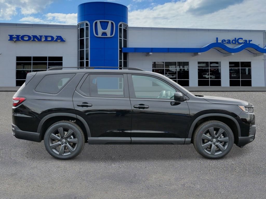 New 2026 Honda Pilot Sport image 6
