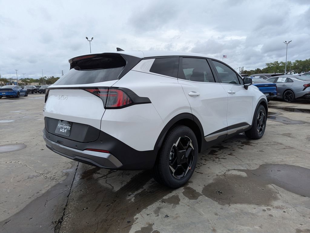 New 2026 Kia Sportage EX FWD image 8