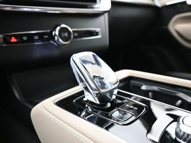 New 2026 Volvo XC90 B6 Ultra w/ Protection Package Premier image 12