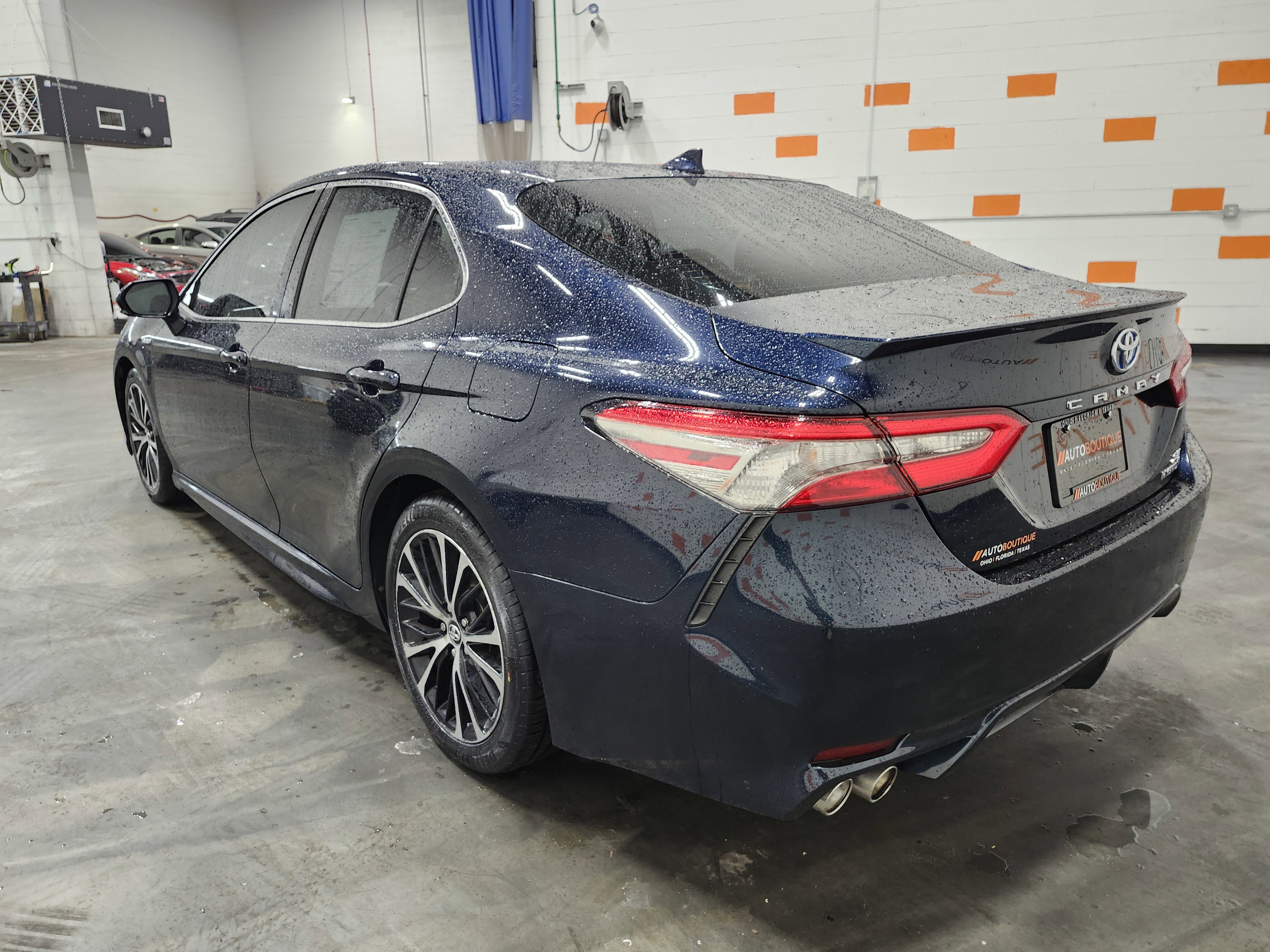 Used 2018 Toyota Camry SE w/ Audio Package image 17