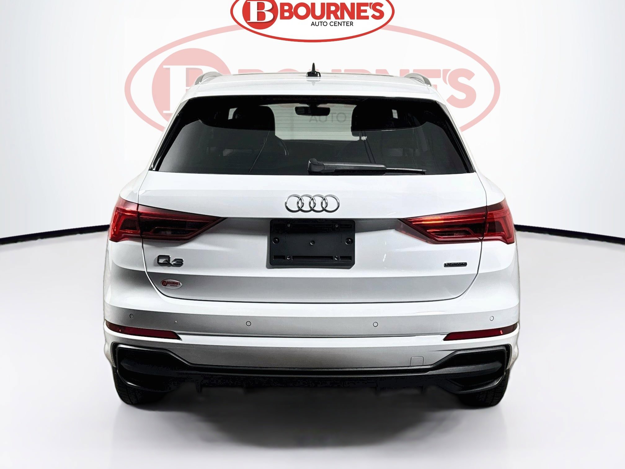 Used 2024 Audi Q3 2.0T Premium AWD/4WD image 9