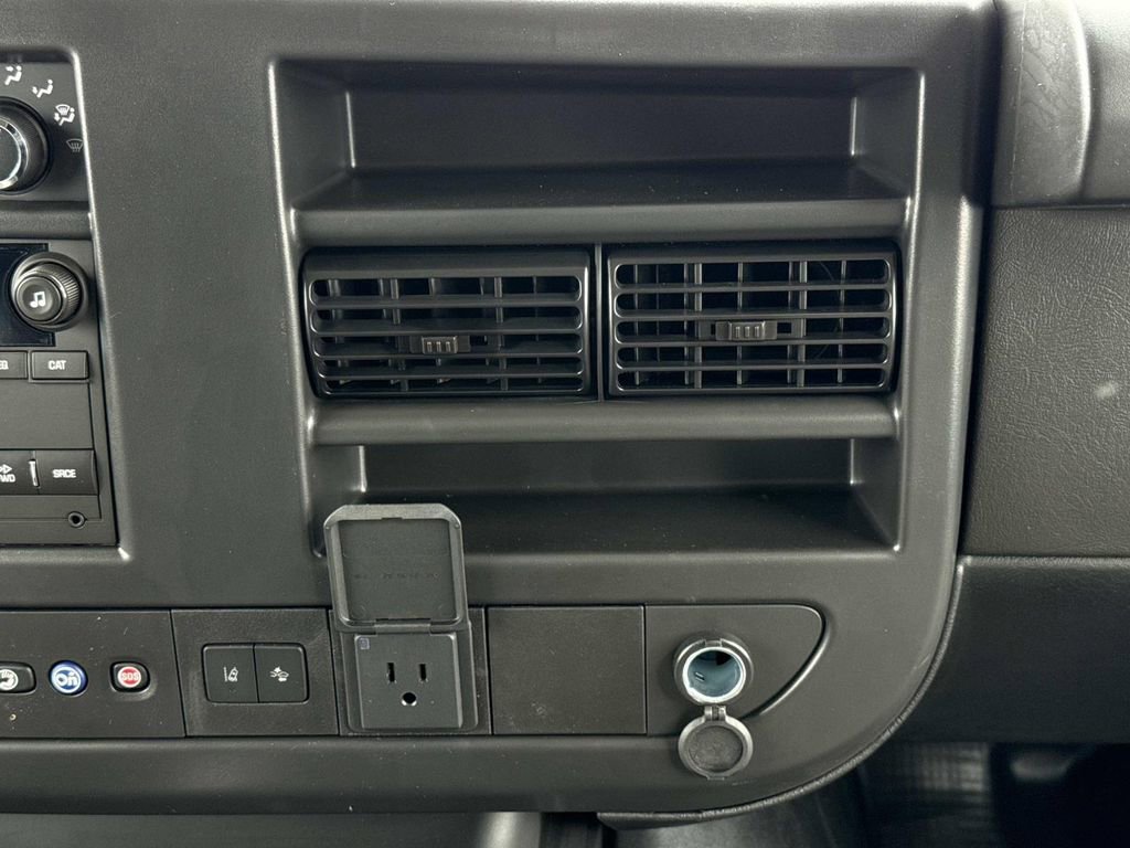 New 2026 Chevrolet Express 2500 w/ Driver Convenience Package RWD image 4