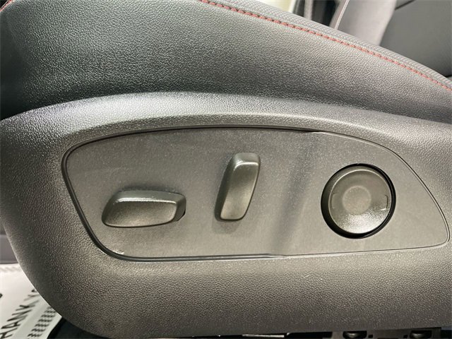 Used 2026 Chevrolet Traverse Z71 w/ Driver Confidence Package image 12