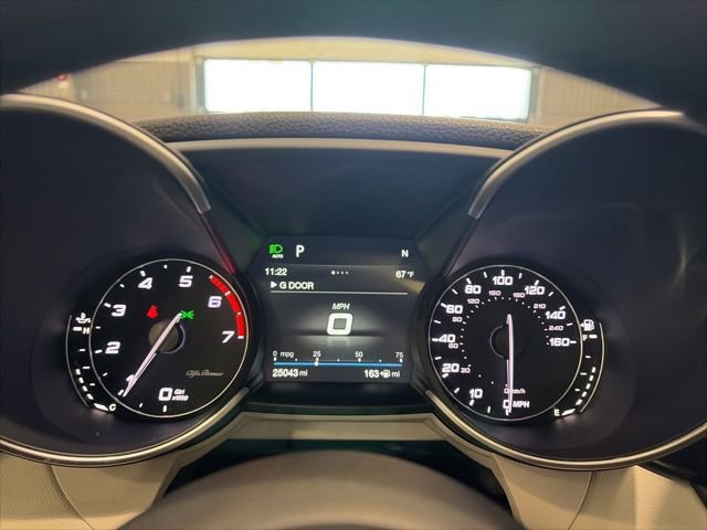 Used 2018 Alfa Romeo Giulia Ti AWD/4WD image 21