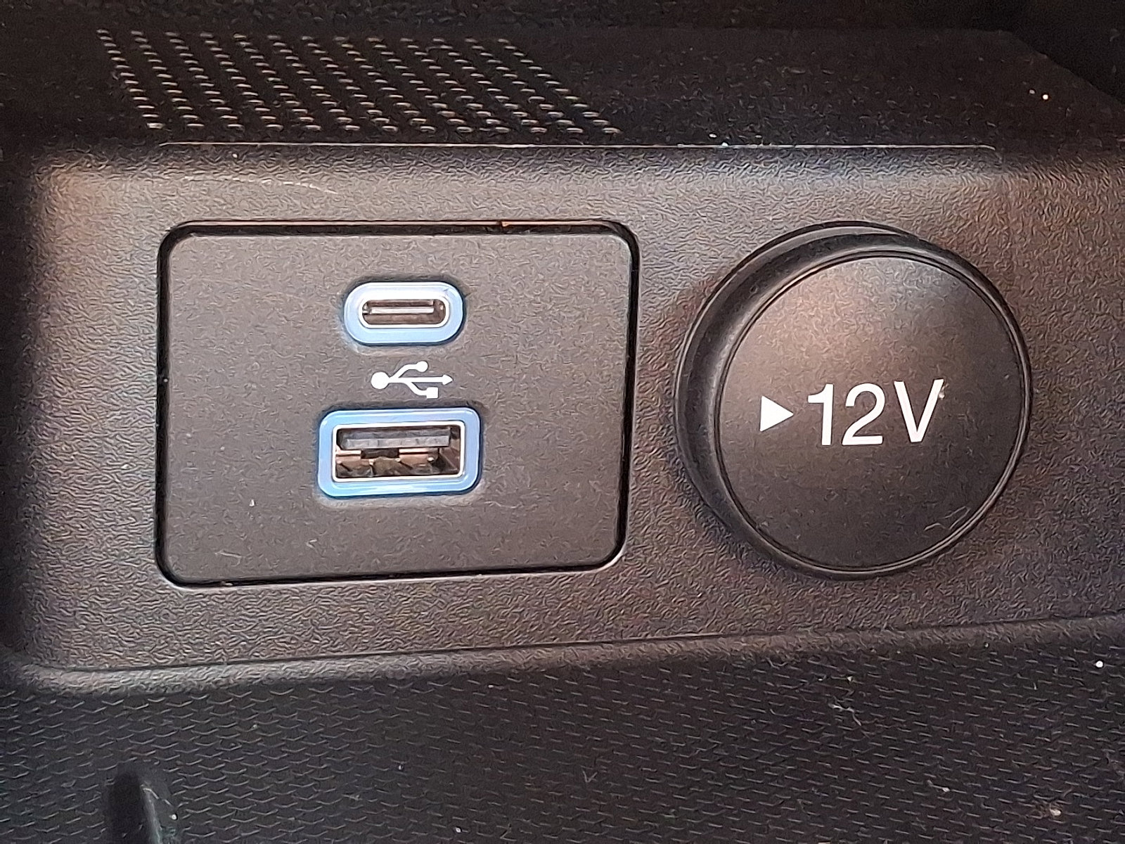 Certified 2022 Ford Escape SEL image 24