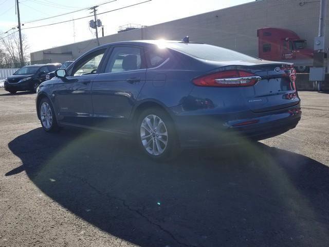 Used 2019 Ford Fusion SE image 8