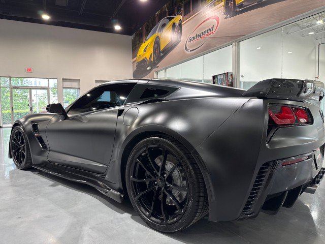 Used 2017 Chevrolet Corvette Grand Sport w/ Carbon Flash Badge Package RWD image 37