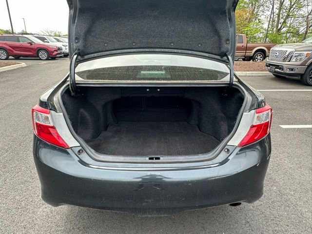 Used 2014 Toyota Camry SE FWD image 14