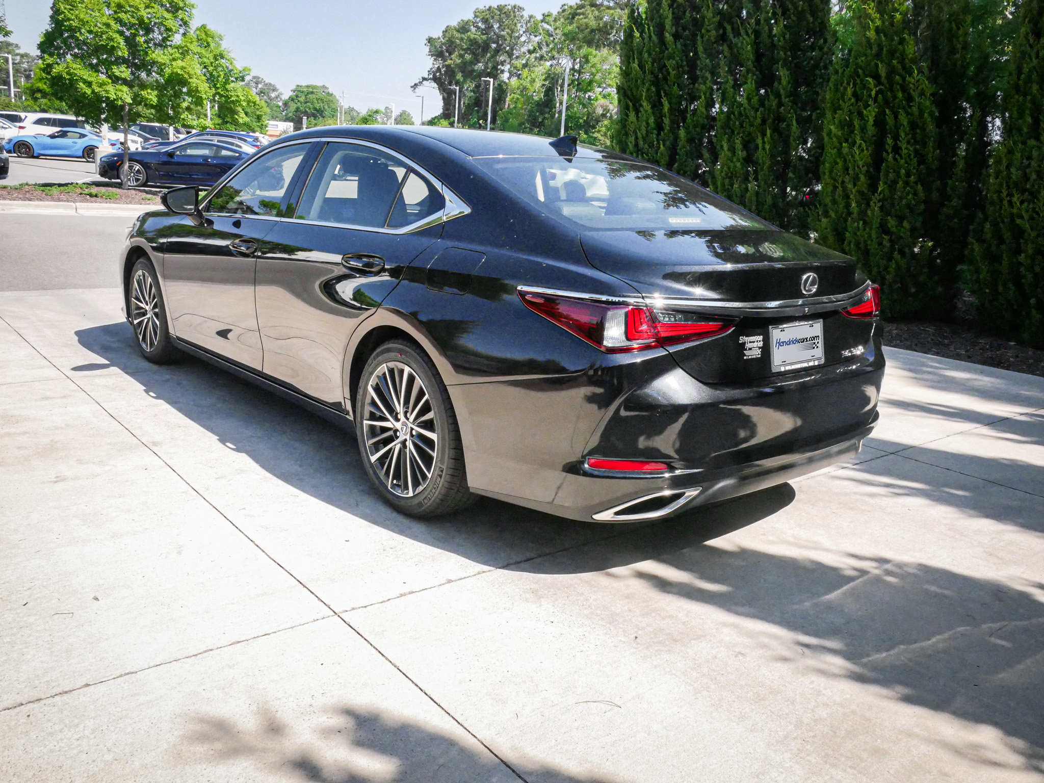 Used 2023 Lexus ES 350 w/ Premium Package FWD image 8