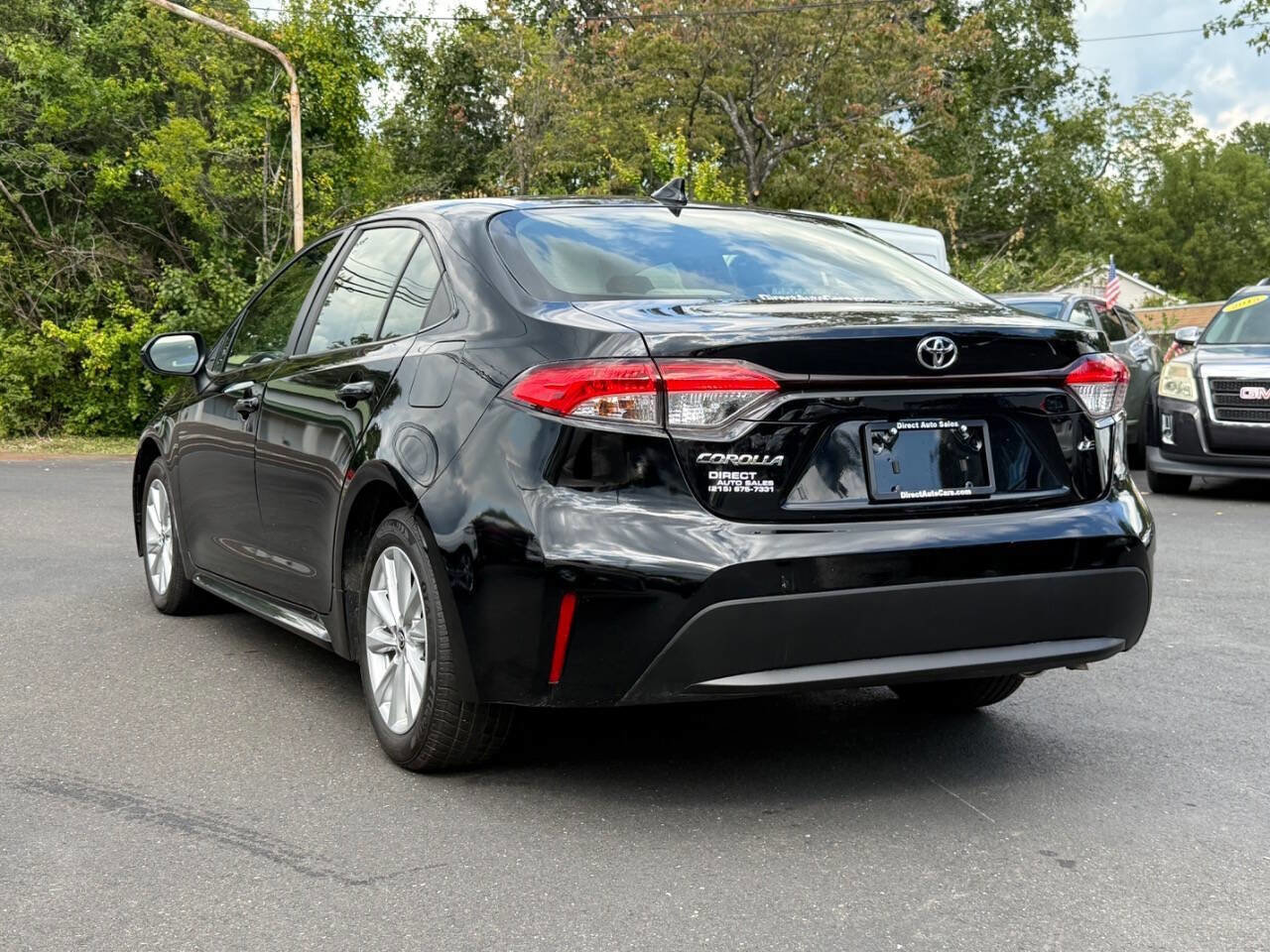 Used 2023 Toyota Corolla LE w/ LE Premium Package FWD image 11