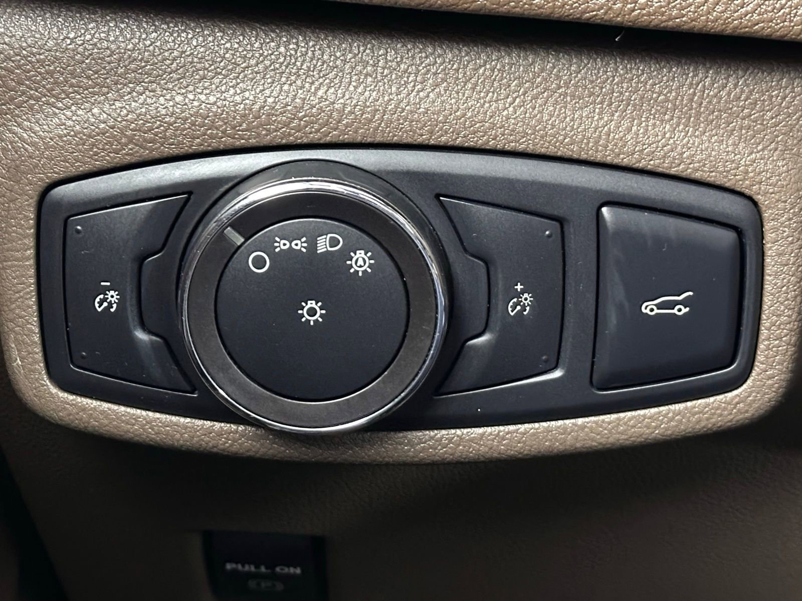 Used 2018 Lincoln MKC Reserve image 16