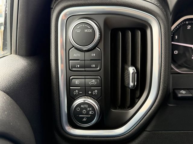 Used 2021 GMC Sierra 3500 Denali w/ Technology Package image 19