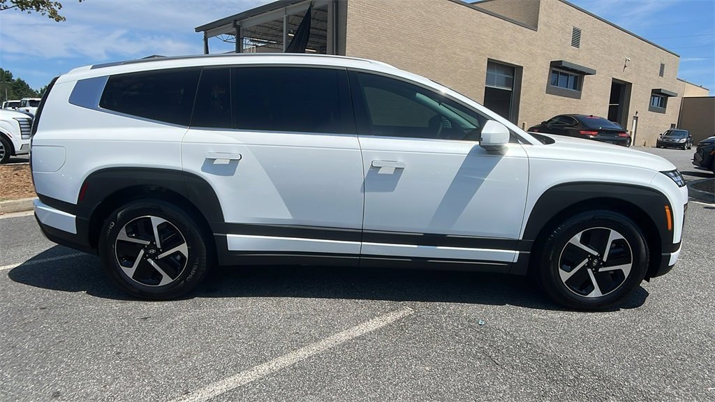 New 2026 Hyundai Ioniq 9 SE image 8