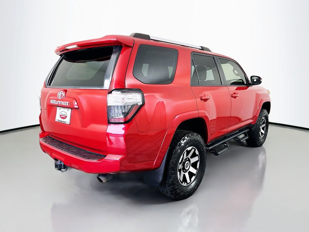 Certified 2022 Toyota 4Runner SR5 Premium w/ Moonroof Package AWD/4WD image 5