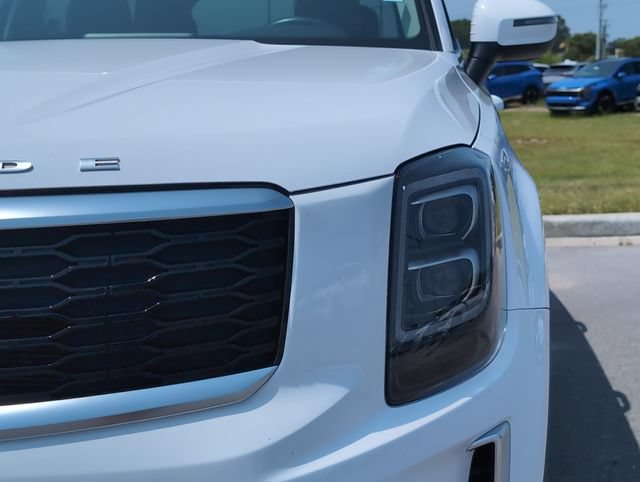 Used 2022 Kia Telluride EX w/ EX Premium Package FWD image 12