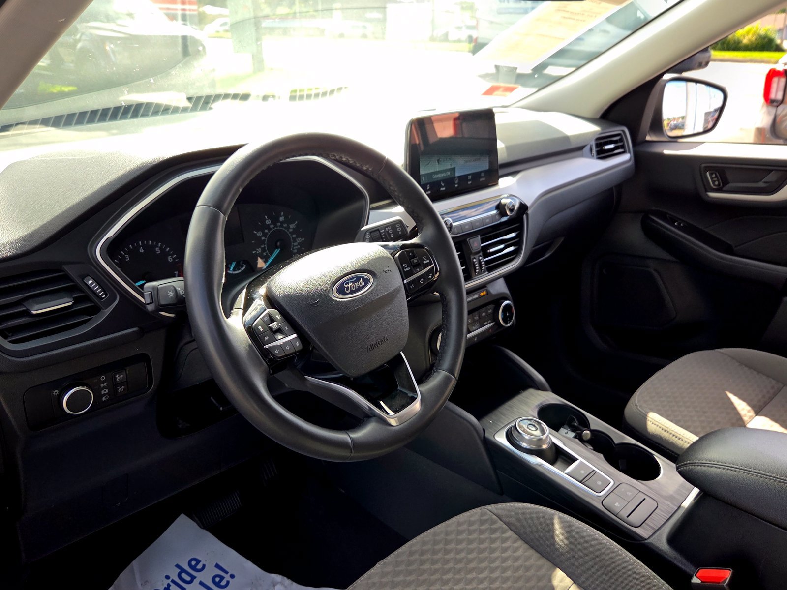 Used 2022 Ford Escape SE w/ SE Sport Appearance Package AWD/4WD image 11
