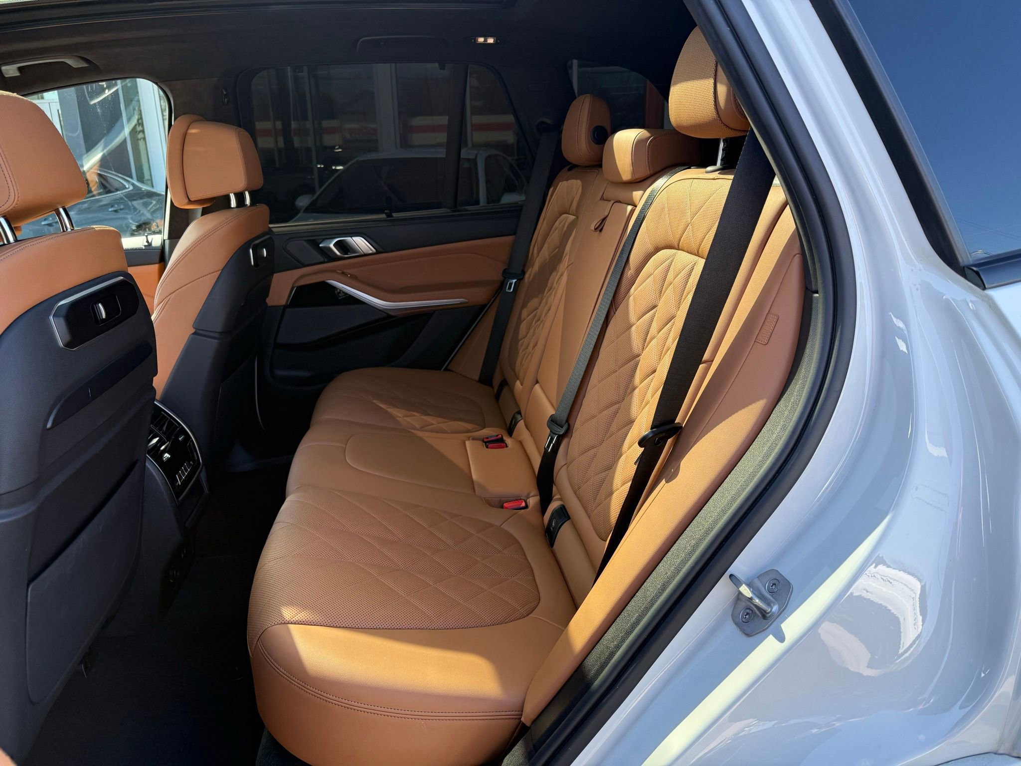 Used 2024 BMW X5 xDrive40i w/ Executive Package image 35