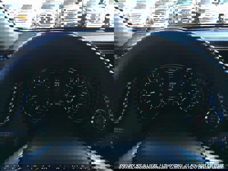 Used 2015 Nissan Rogue SV image 11