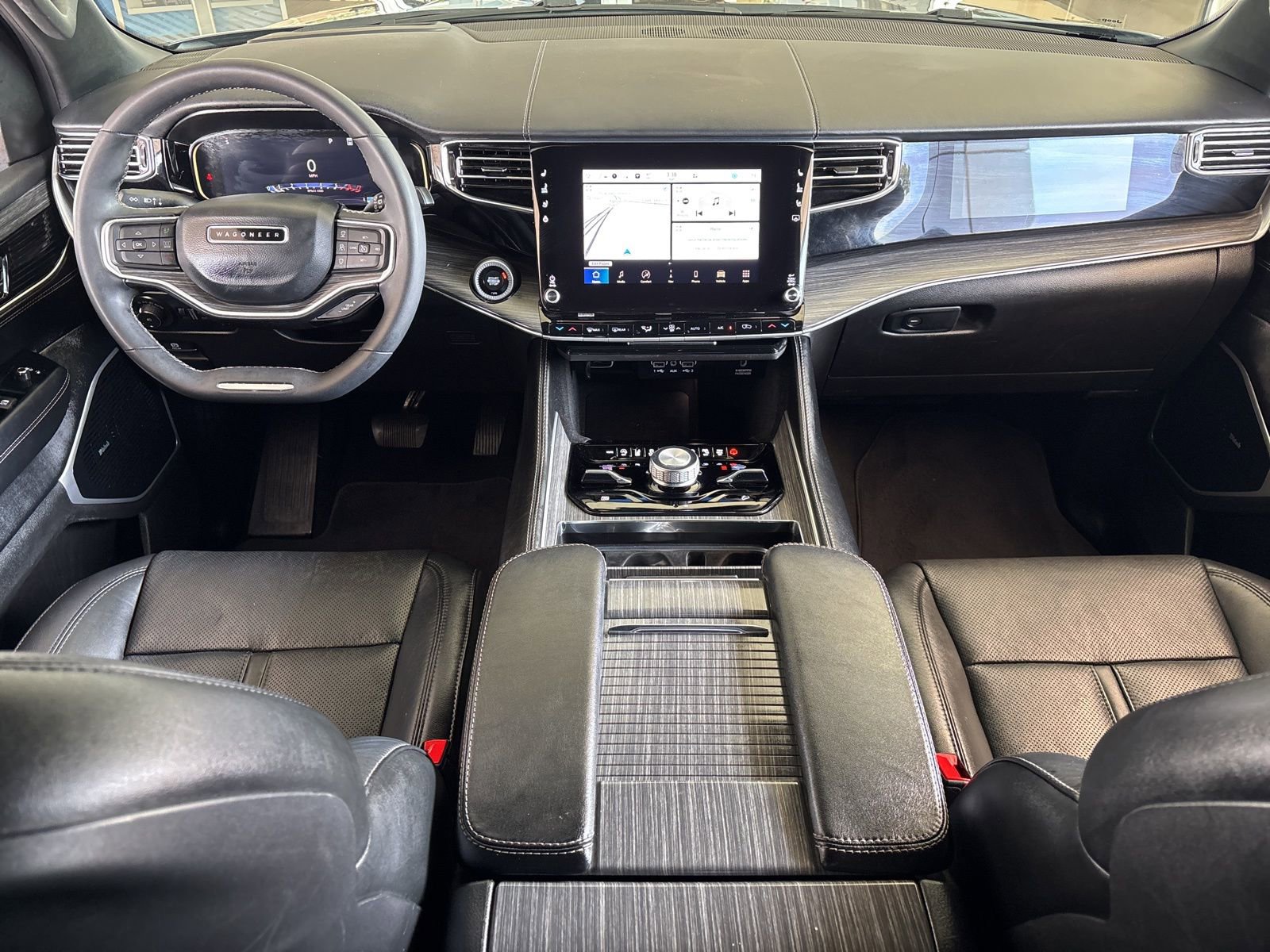 Used 2023 Jeep Wagoneer L Series III w/ Premium Group I image 28