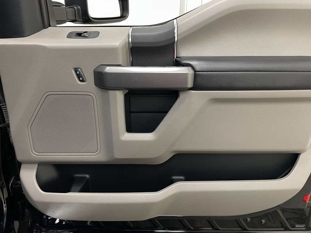 Used 2018 Ford F250 XLT w/ XLT Value Package AWD/4WD image 39