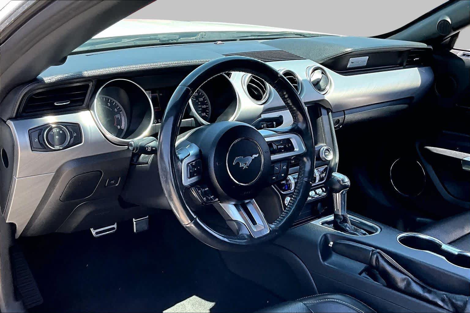 Used 2022 Ford Mustang Premium RWD image 16