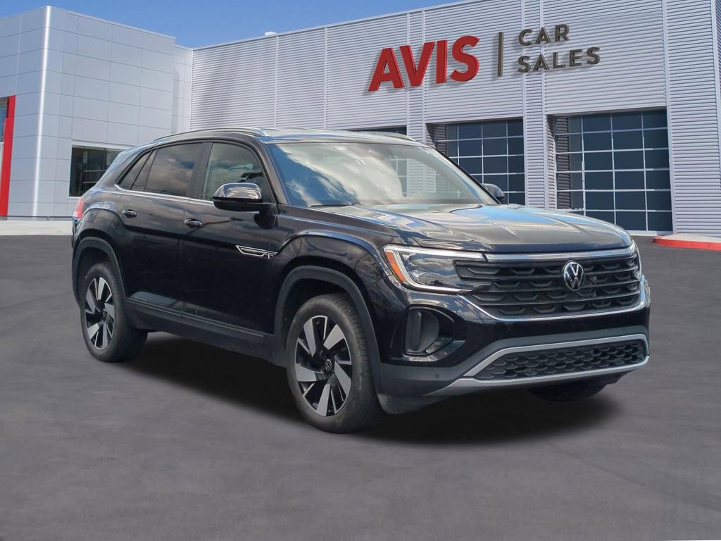 Used 2025 Volkswagen Atlas Cross Sport SE AWD/4WD image 3