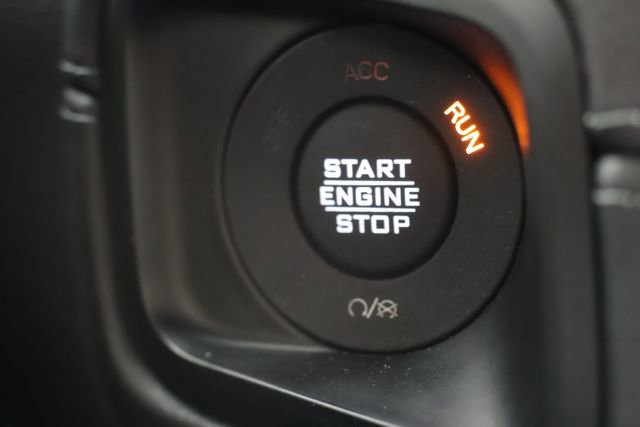 Used 2024 Jeep Wrangler Unlimited Rubicon image 17