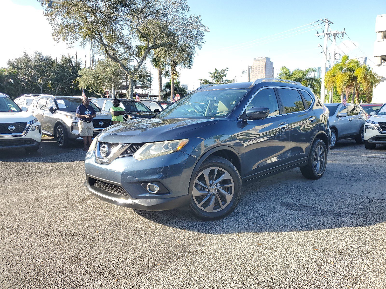 Used 2016 Nissan Rogue SL w/ SL Premium Package image 30