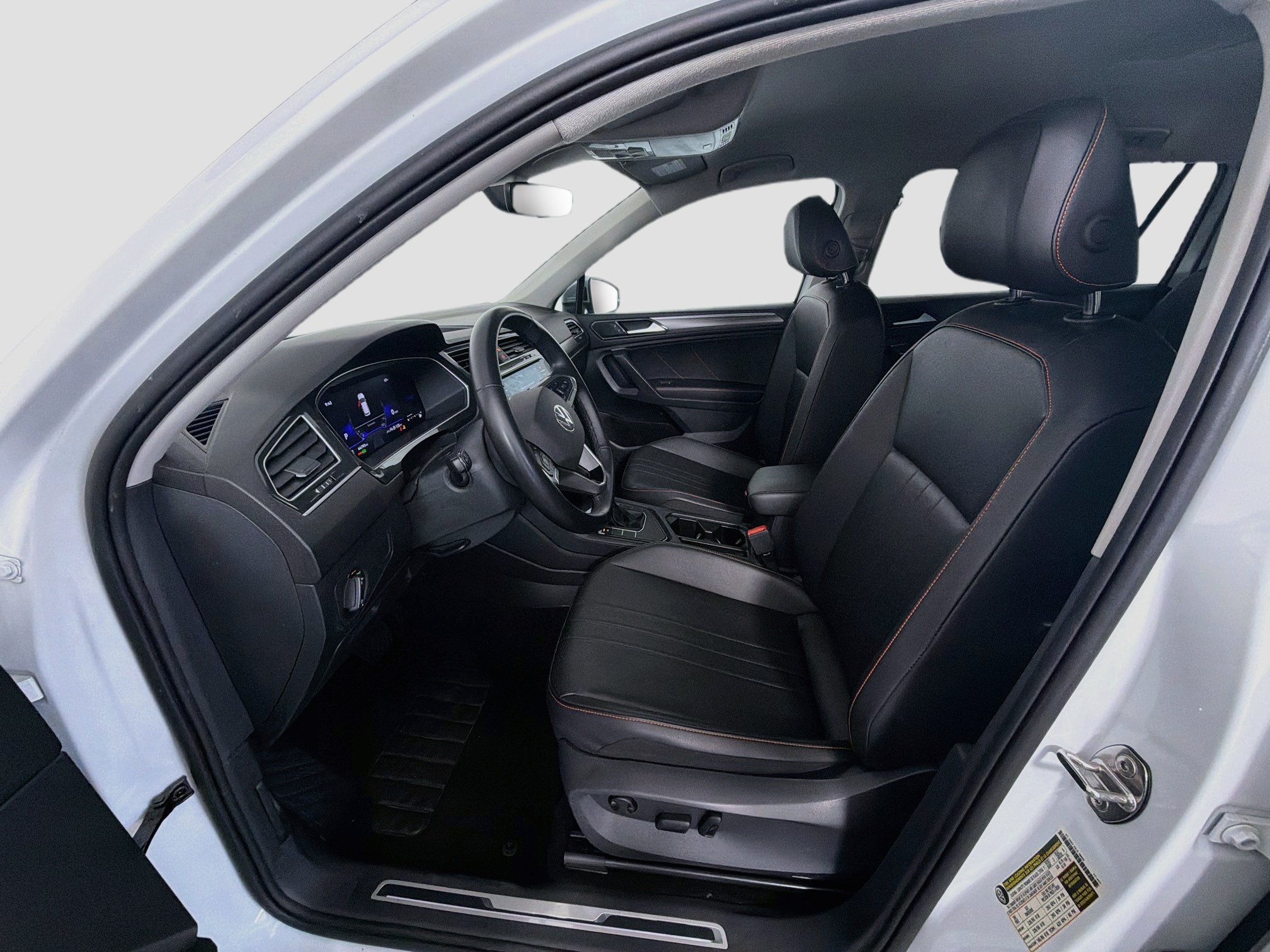 Used 2024 Volkswagen Tiguan Wolfsburg Edition FWD image 13