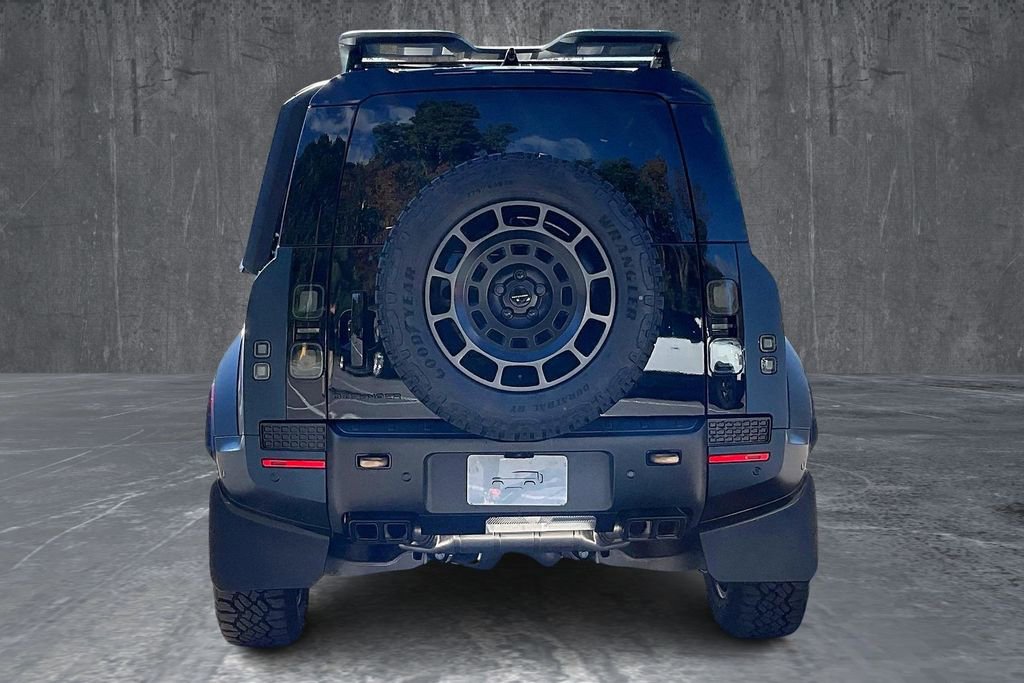 New 2026 Land Rover Defender 110 OCTA image 4