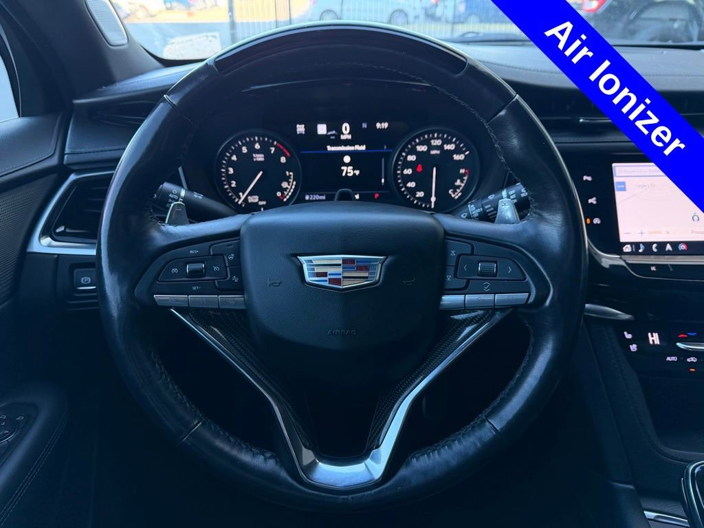 Used 2022 Cadillac XT6 Sport w/ Technology Package image 12