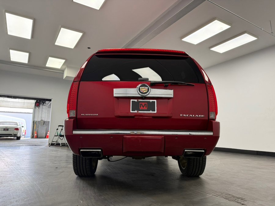 Used 2013 Cadillac Escalade Platinum AWD/4WD image 10